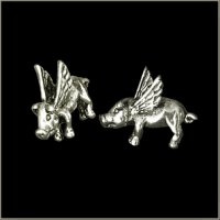 Small Flying Pig Pin